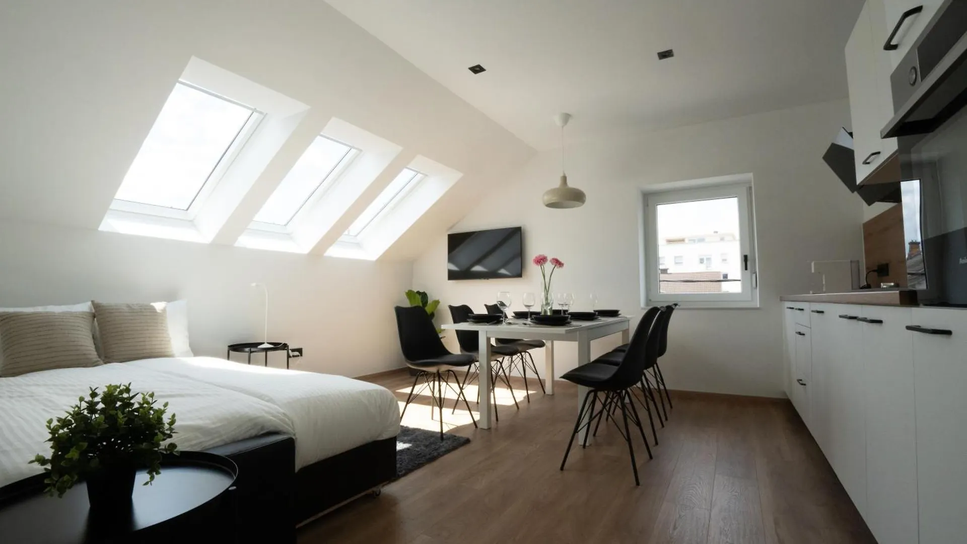 Residence Black&White Liubliana